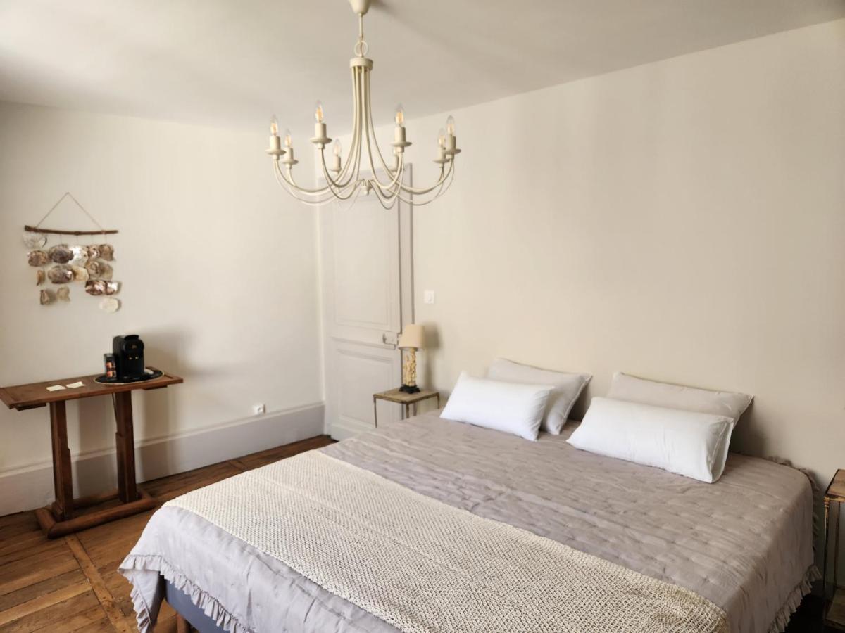 Le Zola Aparthotel Bourges Exteriör bild